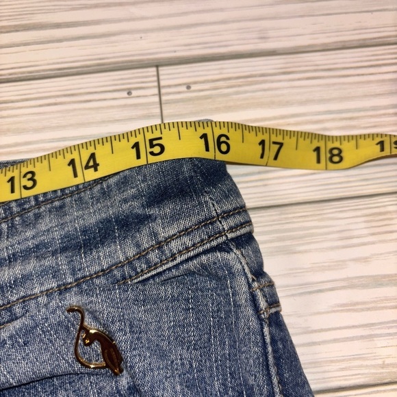 Baby Phat Women' Solid Blue Denim Cotton Mid Rise Pull On Capri Jeans Shorts - Picture 4 of 11